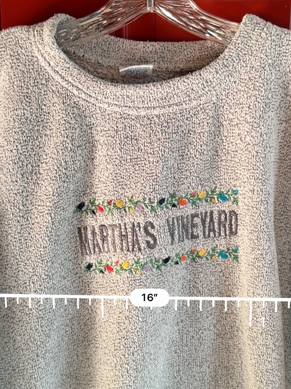 Vintage embroidered Martha’s Vineyard Grey Sweatshirt size L - Picture 6 of 8